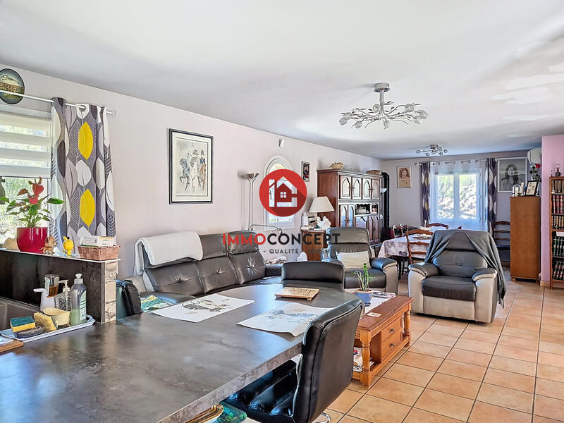 Villa - 130 m² - 5 pièces