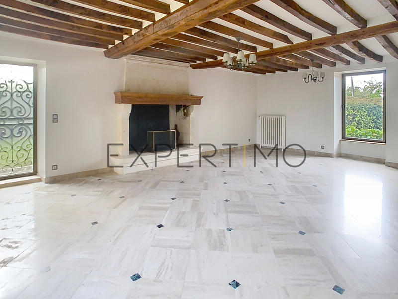 Maison - 240 m² - 9 pièces