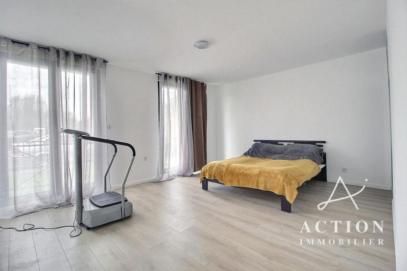 Maison - 180 m² - 7 pièces