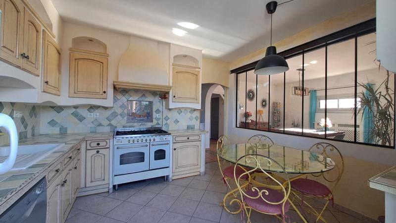 Maison - 142 m² - 7 pièces