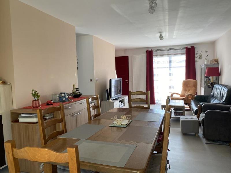 Maison traditionnelle - 75 m² - 3 pièces