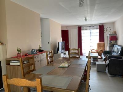 Maison traditionnelle - 75 m² - 3 pièces