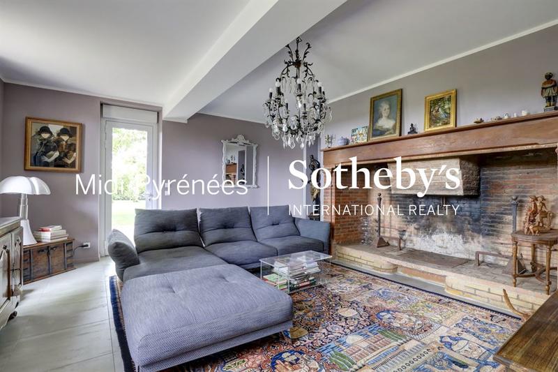 Maison - 542 m² - 15 pièces