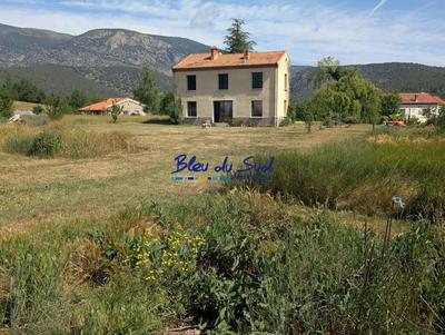 Maison traditionnelle - 126 m² - 6 pièces