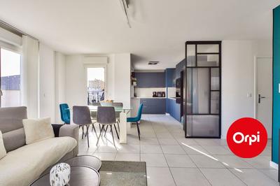 Penthouse - 102 m² - 5 pièces