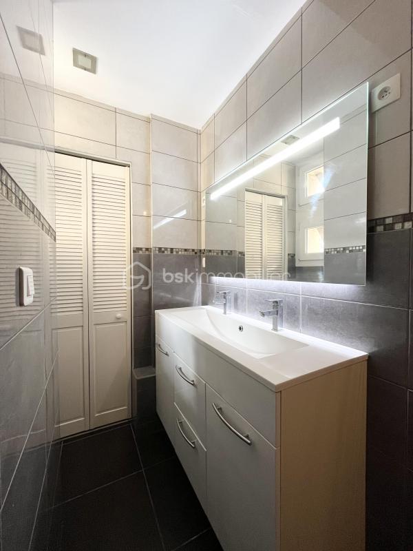 Appartement - 101 m² - 3 pièces