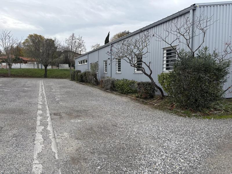 Local d'activités - 12 m² - 1 pièce