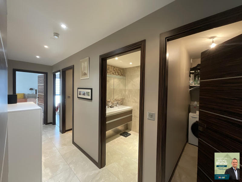 Appartement - 105 m² - 4 pièces