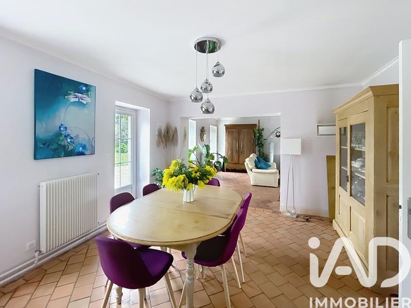 Maison - 184 m² - 9 pièces