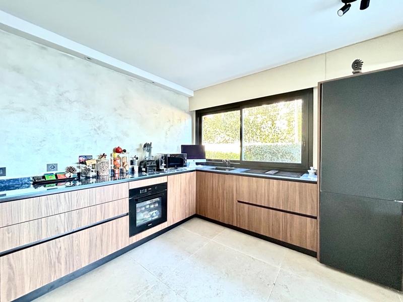 Appartement - 80 m² - 3 pièces