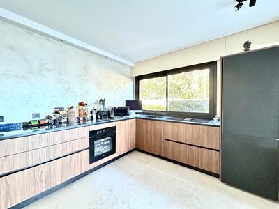 Appartement - 80 m² - 3 pièces