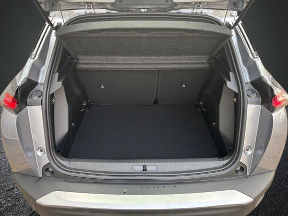 Peugeot 2008 II (2) 1.2 Hybrid 145 Style E-Dcs6