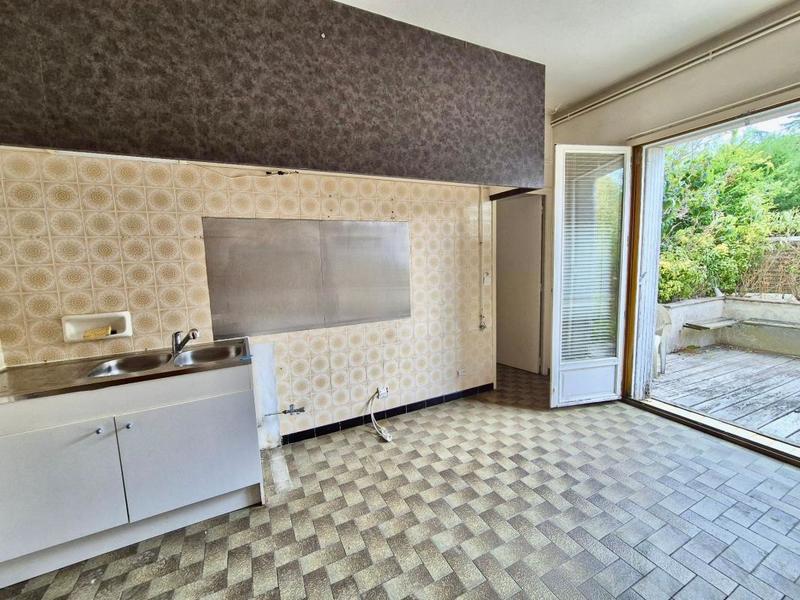 Maison - 244 m² - 10 pièces