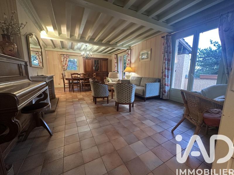Maison - 141 m² - 6 pièces