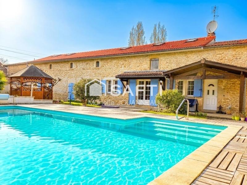 Maison - 400 m² - 16 pièces