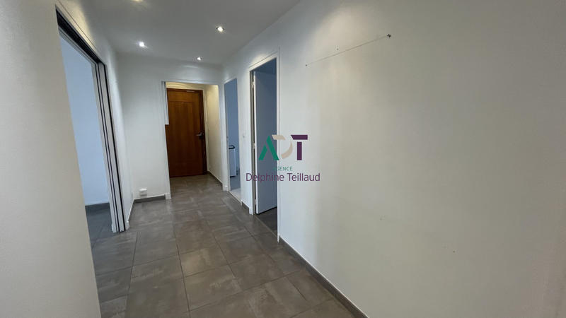 Appartement - 87 m² - 4 pièces