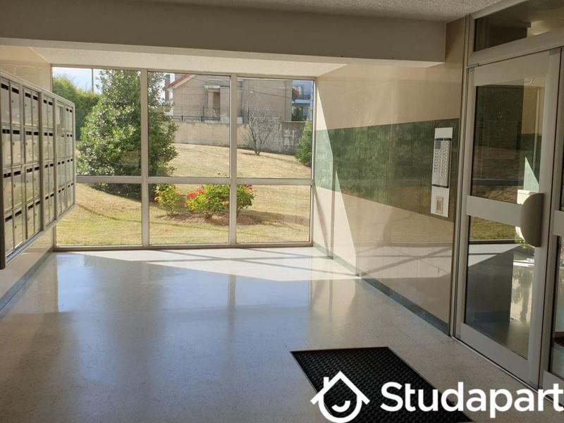 Chambre - 16 m² - 1 pièce