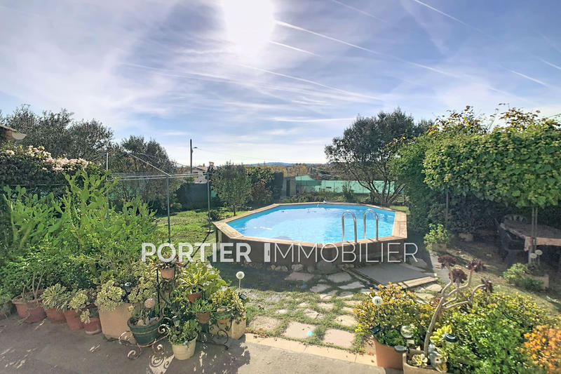 Villa - 140 m² - 6 pièces