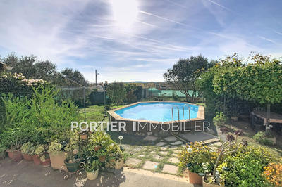 Villa - 140 m² - 6 pièces