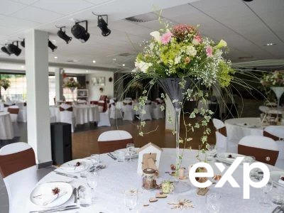 Fonds de commerce - 1 234 m²