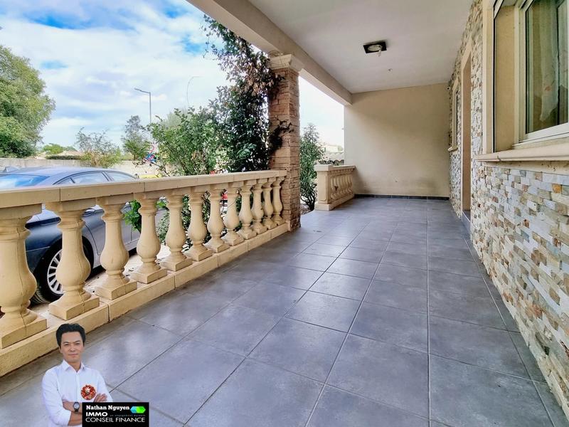 Maison - 181 m² - 8 pièces