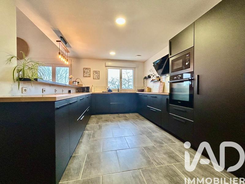 Maison - 130 m² - 5 pièces