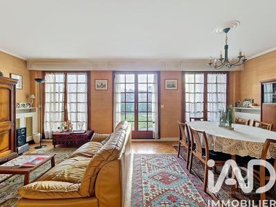 Maison - 104 m² - 6 pièces