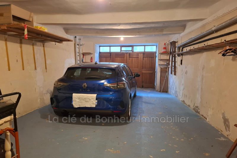 Maison de village - 350 m² - 13 pièces