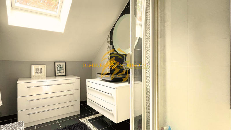 Maison traditionnelle - 175 m² - 5 pièces