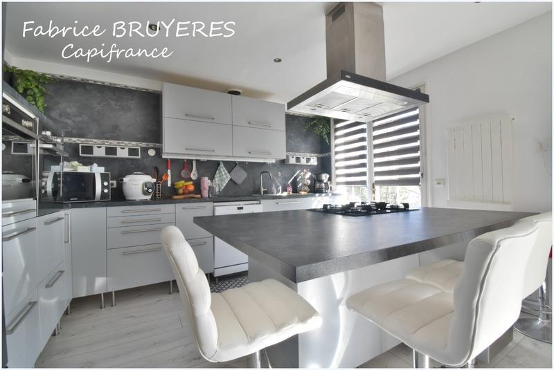 Maison - 142 m² - 6 pièces