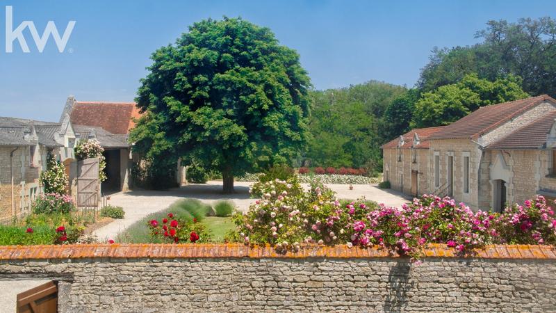 Propriété - 300 m² - 8 pièces