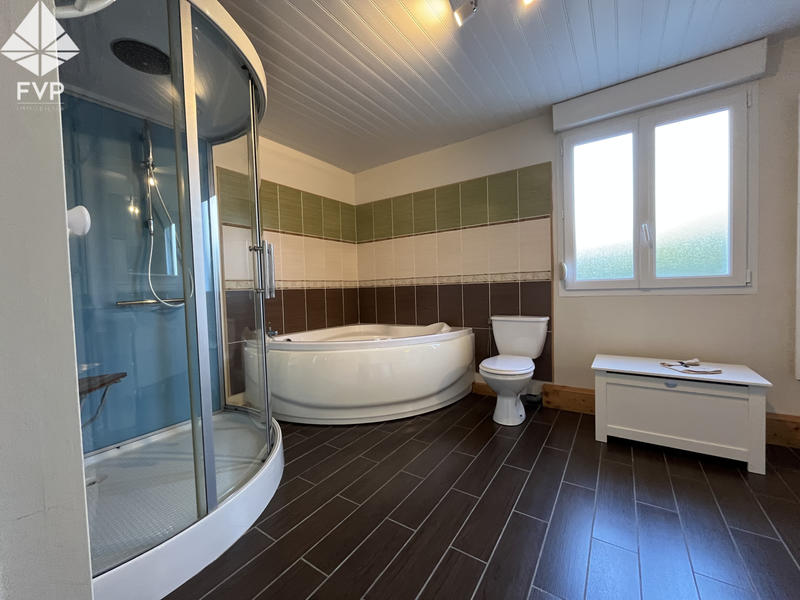 Maison - 173 m² - 7 pièces