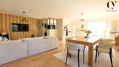 Maison - 151 m² - 6 pièces