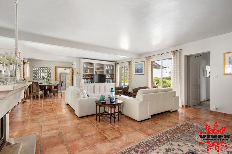 Maison - 157 m² - 4 pièces