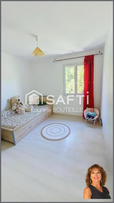 Maison - 202 m² - 8 pièces