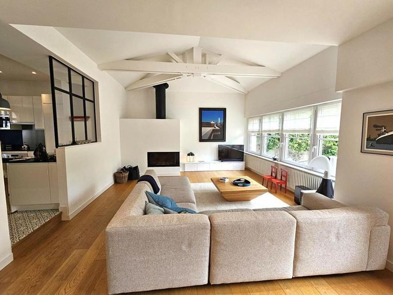 Maison - 170 m² - 9 pièces