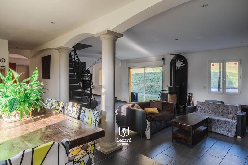 Villa - 160 m² - 5 pièces