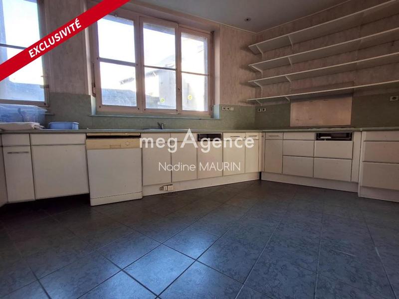 Appartement - 192 m² - 6 pièces