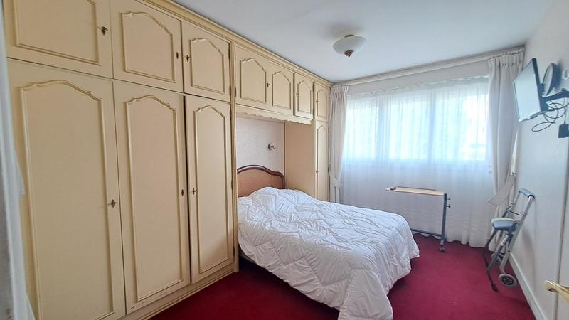 Appartement - 94 m² - 5 pièces