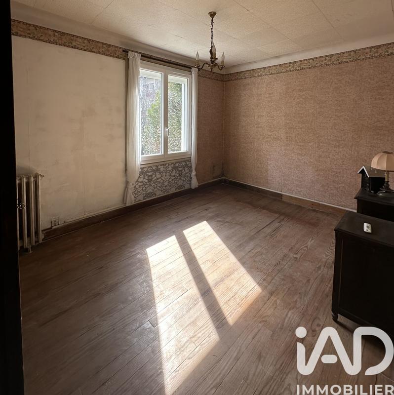 Maison - 200 m² - 7 pièces