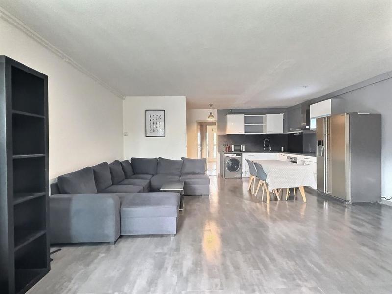 Appartement - 75 m² - 3 pièces
