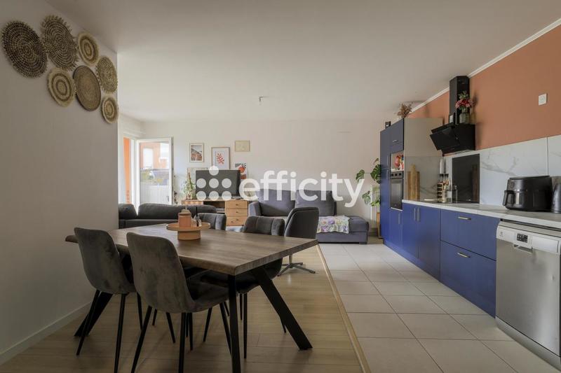 Appartement - 84 m² - 4 pièces