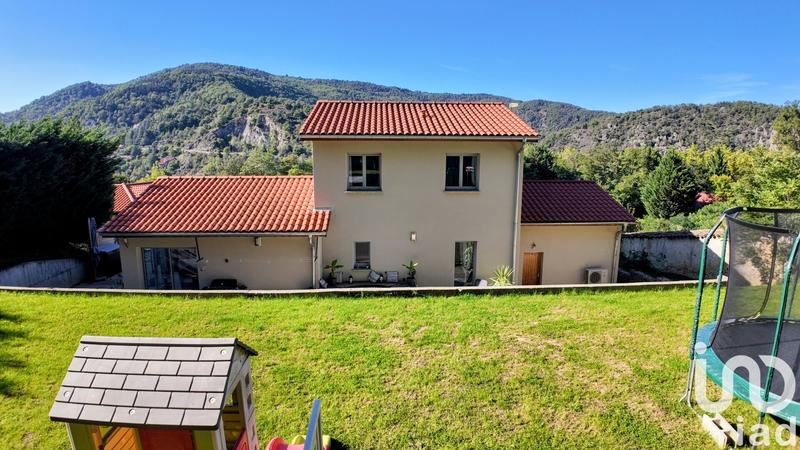 Maison - 125 m² - 5 pièces