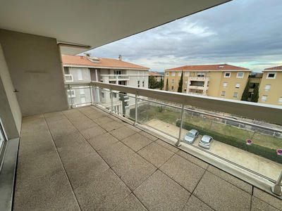 Appartement - 60 m² - 3 pièces