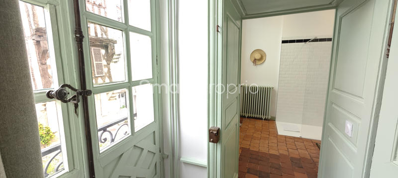 Propriété - 350 m² - 9 pièces