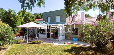 Maison - 190 m² - 9 pièces