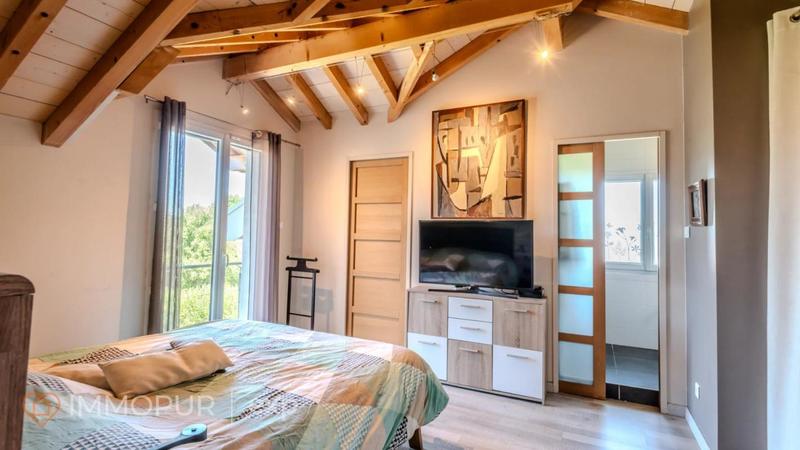 Maison - 164 m² - 5 pièces