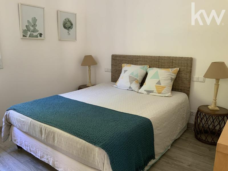 Maison - 220 m² - 6 pièces