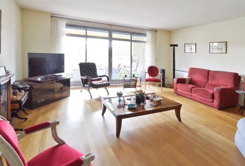 Appartement - 94 m² - 4 pièces