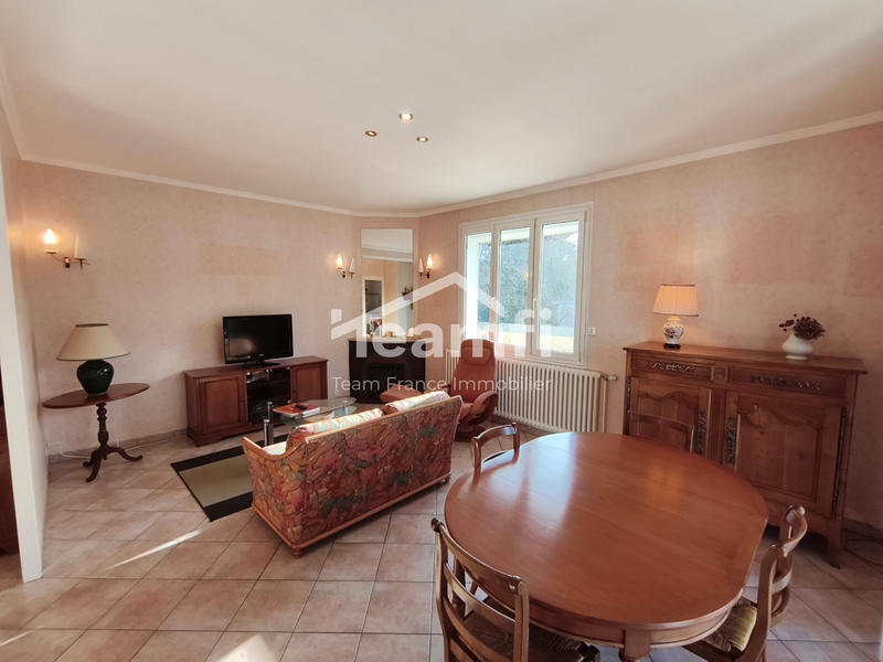 Maison - 180 m² - 5 pièces